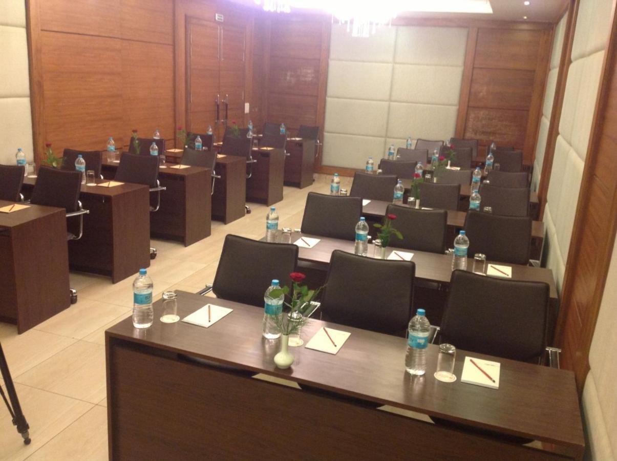 Africa Avenue Gk - 1 Hotell New Delhi Eksteriør bilde